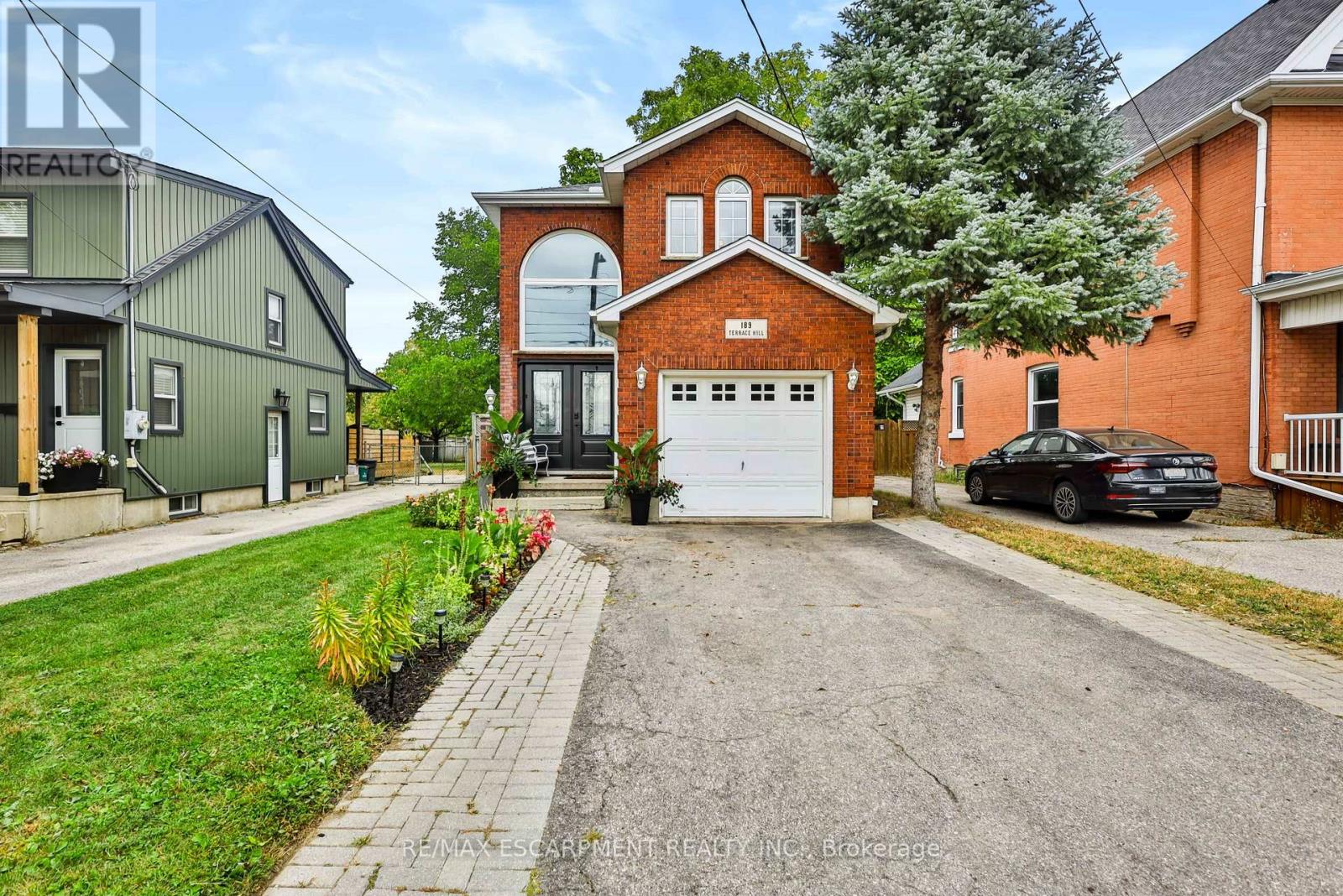 189 Terrace Hill Street, Brantford, Ontario  N3R 1G8 - Photo 2 - X13842238
