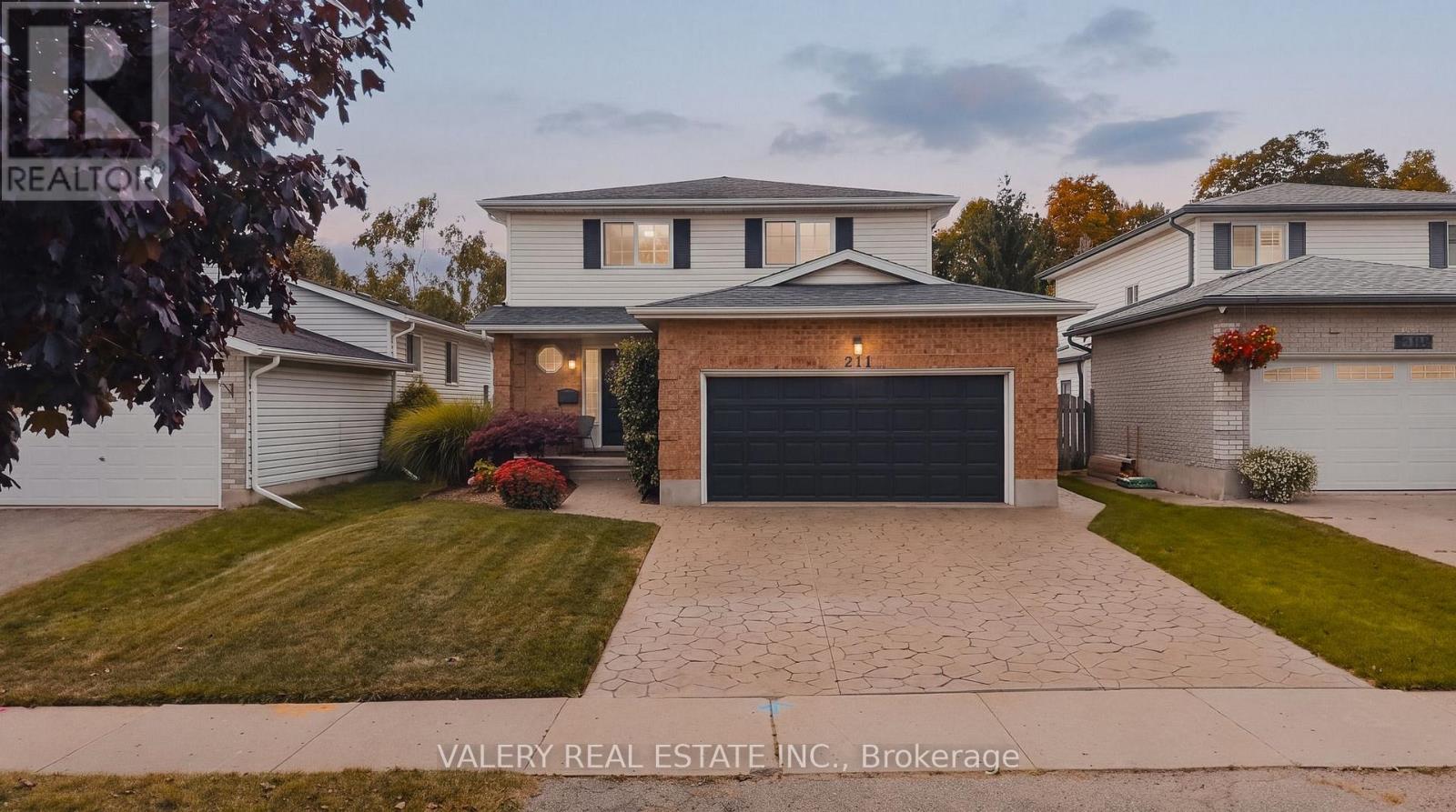 211 EASTFOREST TRAIL, Kitchener, Ontario