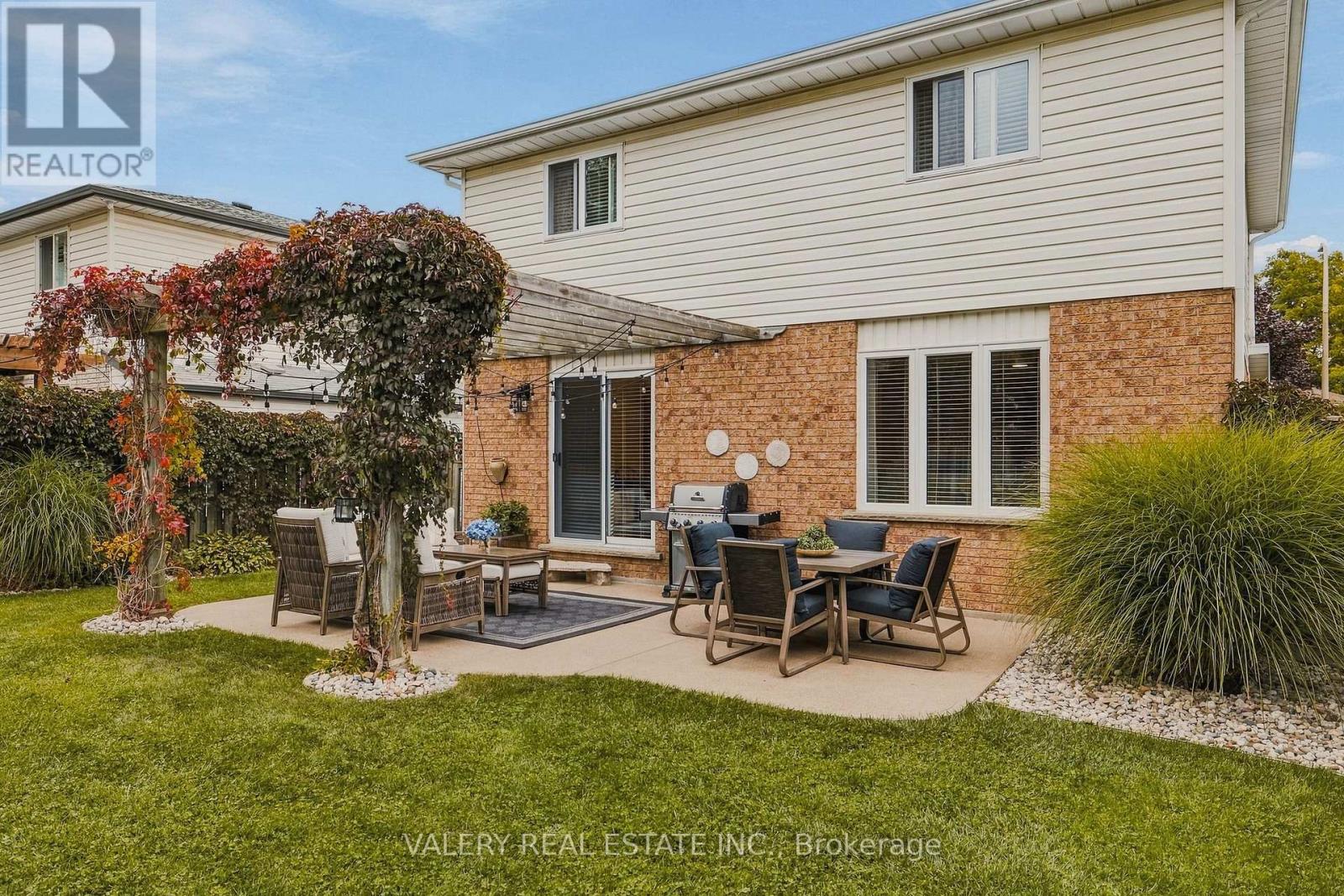 211 Eastforest Trail, Kitchener, Ontario  N2N 3E8 - Photo 25 - X13842268
