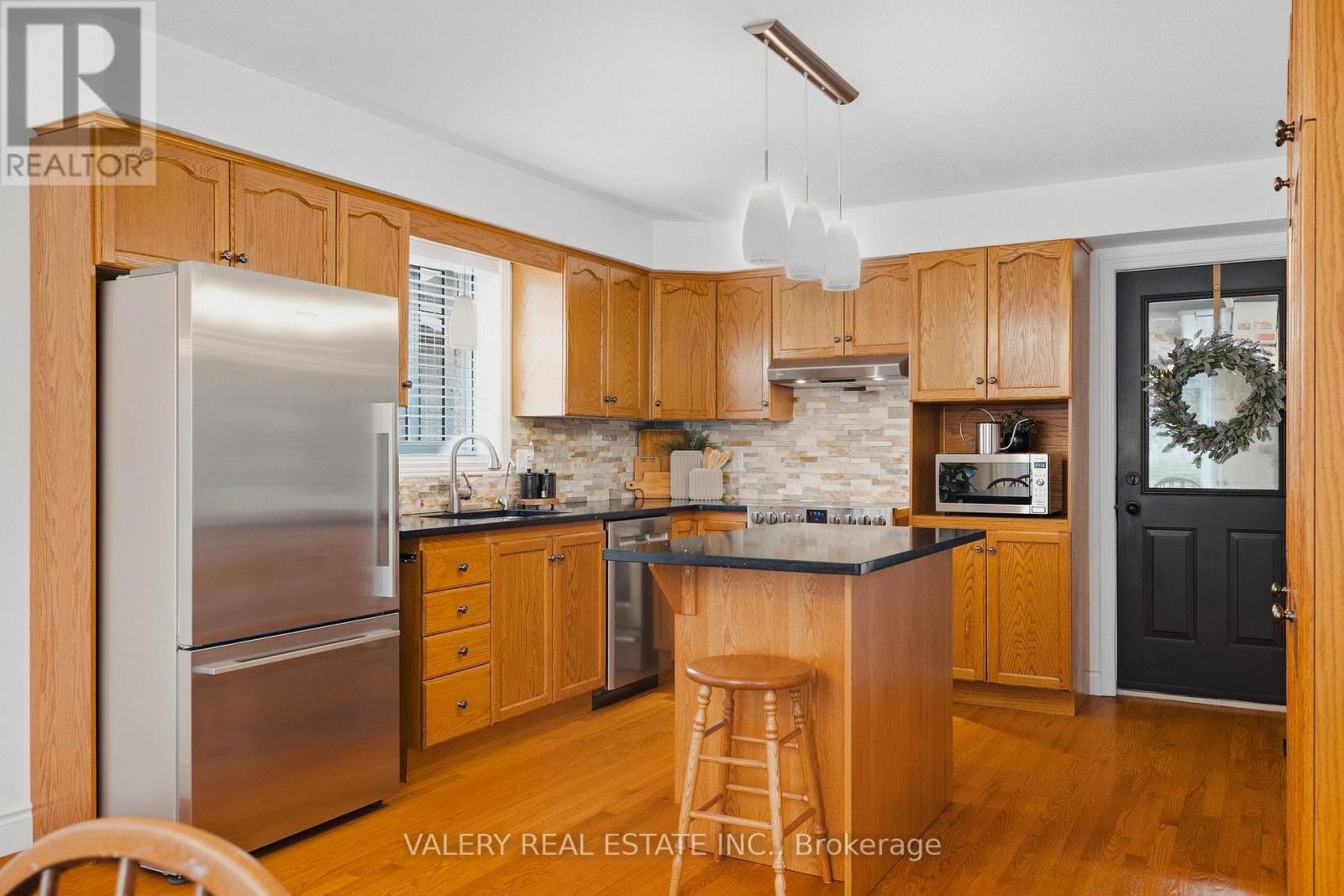 211 Eastforest Trail, Kitchener, Ontario  N2N 3E8 - Photo 7 - X13842268