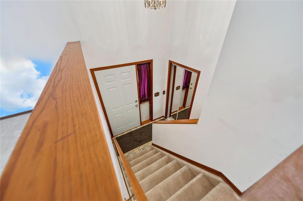 23 Drimes Place, Winnipeg, Manitoba  R2V 4M2 - Photo 1 - 202624390