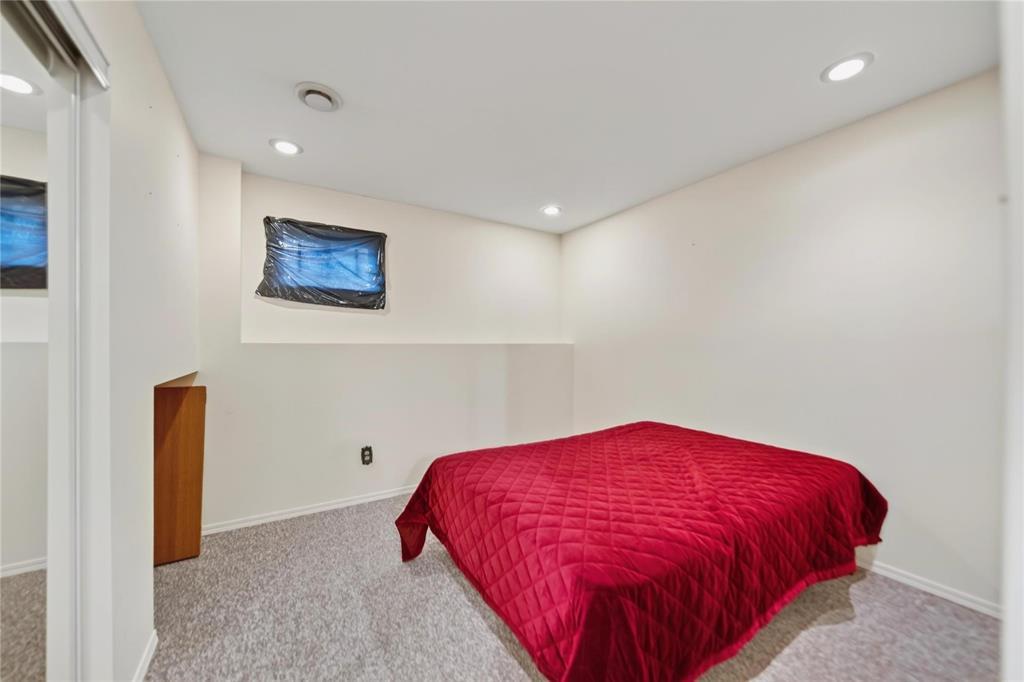23 Drimes Place, Winnipeg, Manitoba  R2V 4M2 - Photo 13 - 202624390