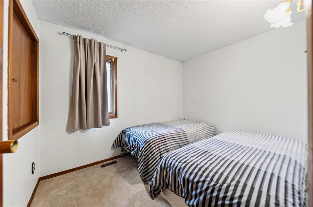 23 Drimes Place, Winnipeg, Manitoba  R2V 4M2 - Photo 8 - 202624390