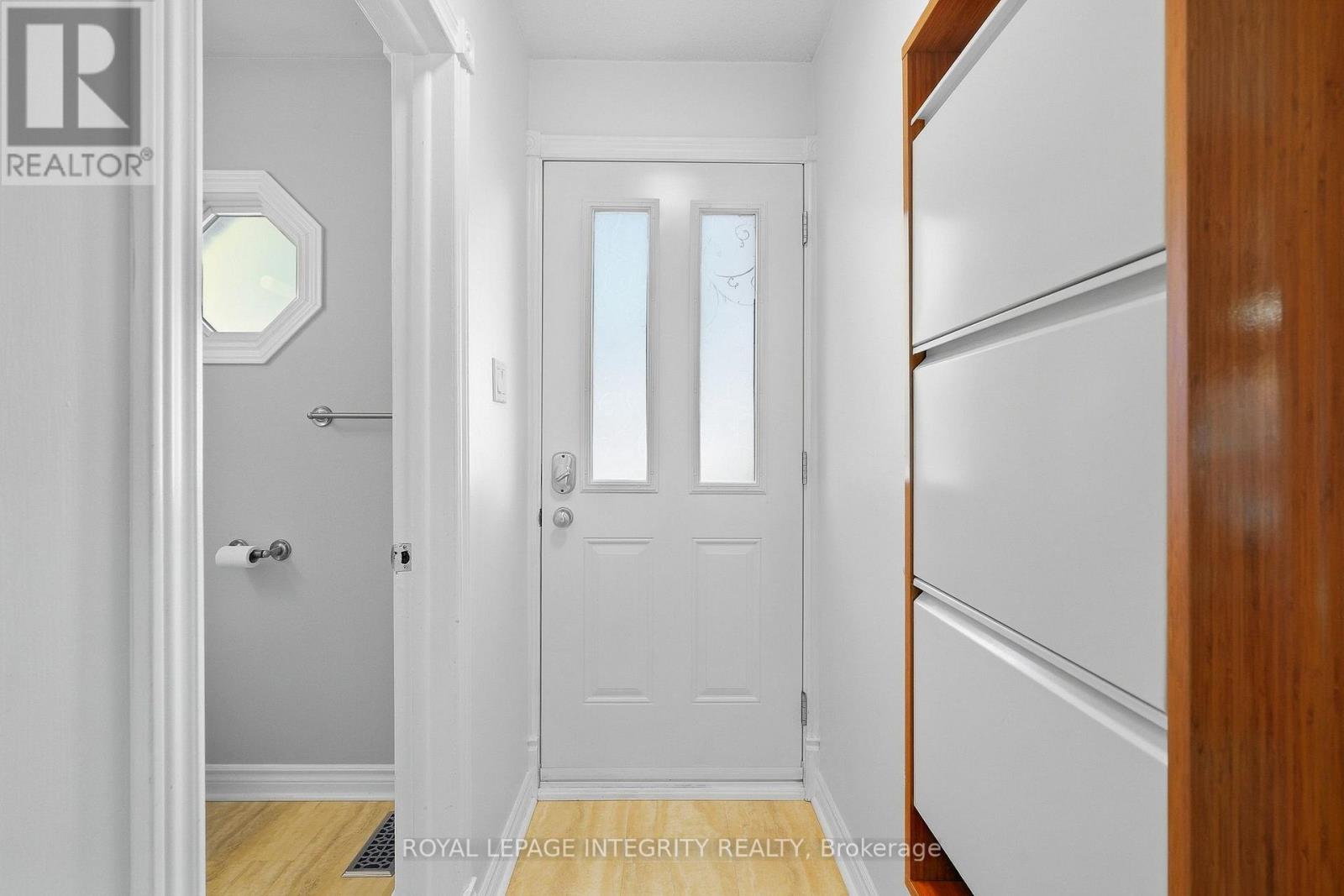 18 - 18 Greenbank Road S, Ottawa, Ontario  K2H 5T9 - Photo 3 - X13842352