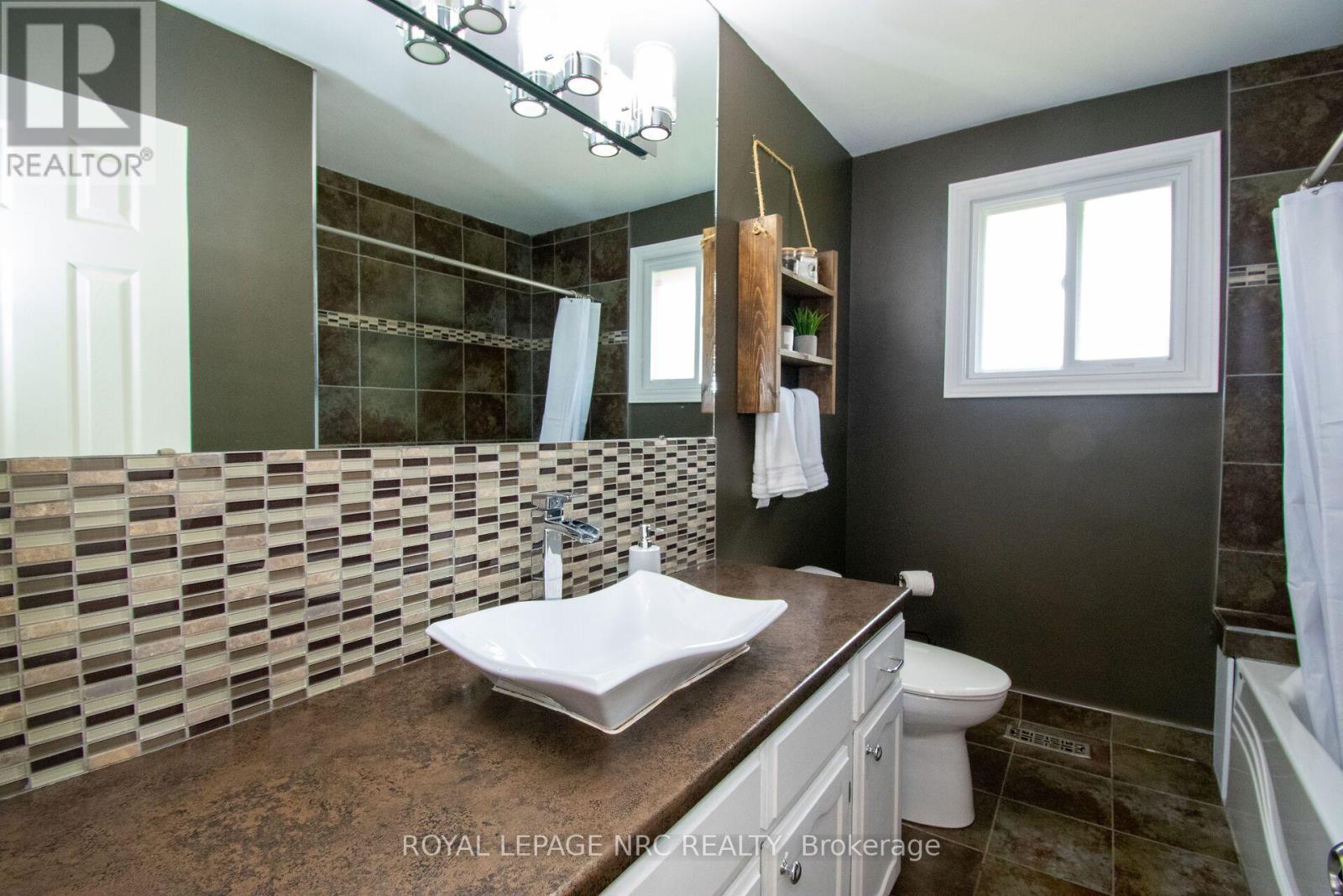 46 Trelawn Parkway, Welland, Ontario  L3C 1W5 - Photo 23 - X13842316