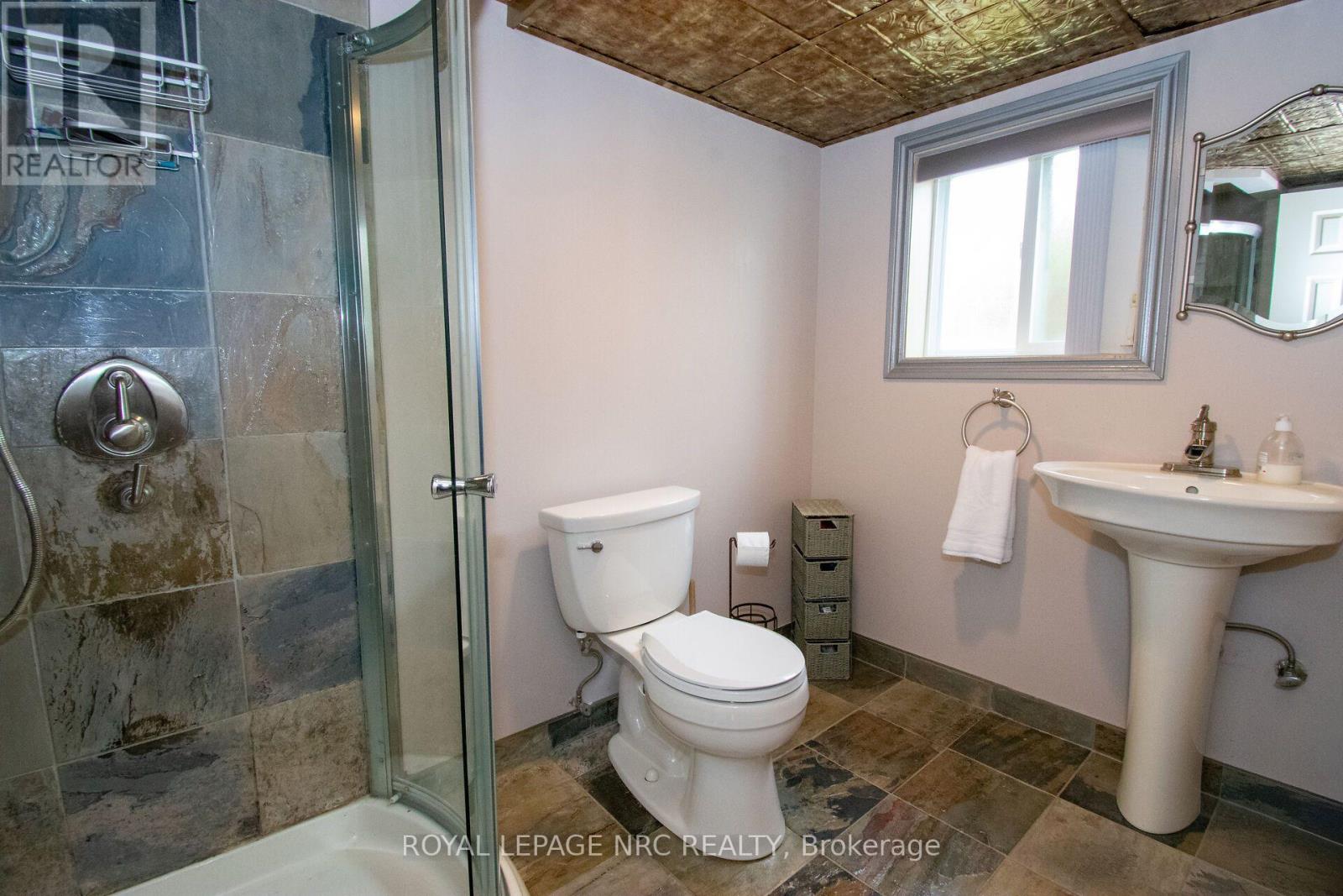 46 Trelawn Parkway, Welland, Ontario  L3C 1W5 - Photo 40 - X13842316