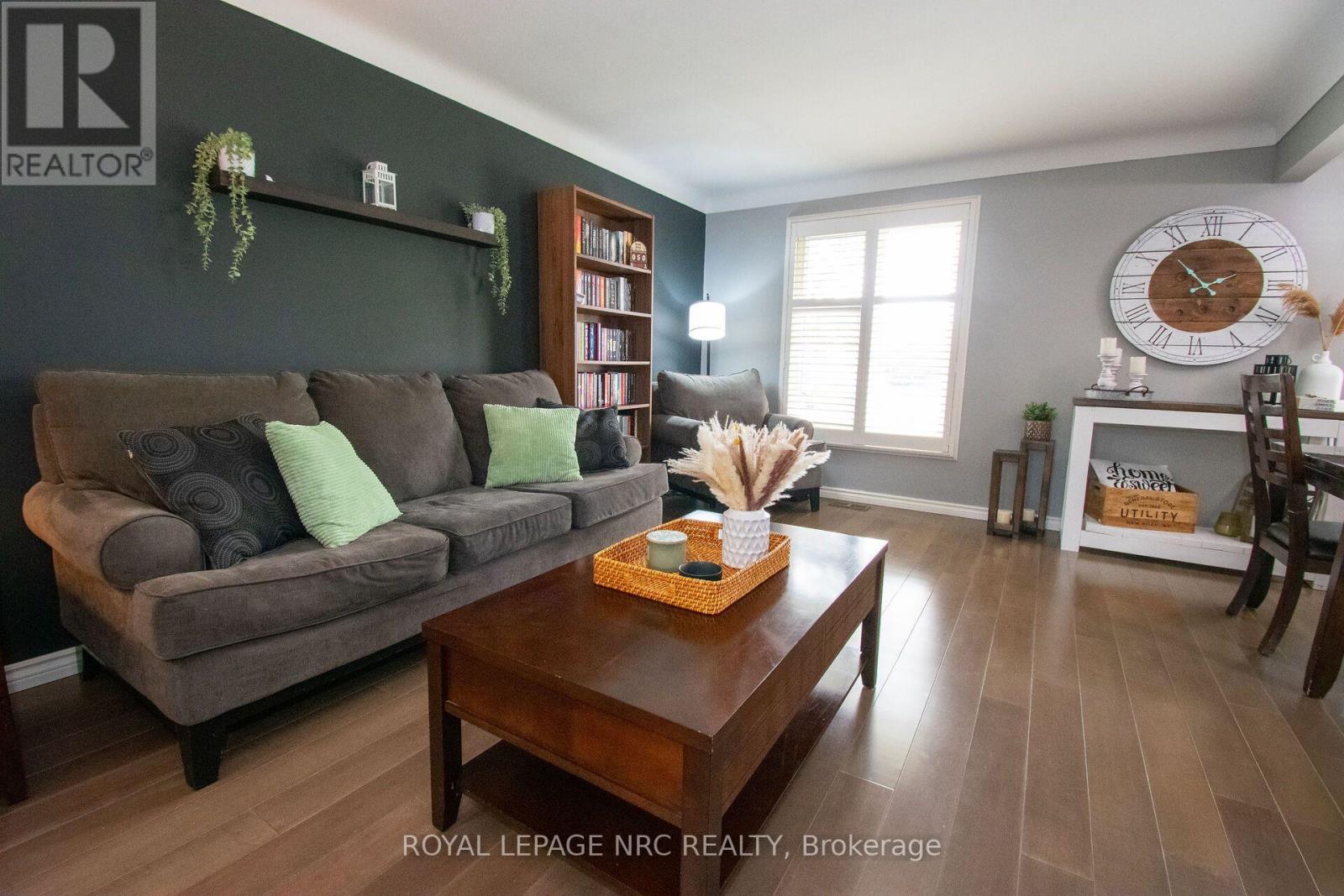 46 Trelawn Parkway, Welland, Ontario  L3C 1W5 - Photo 7 - X13842316