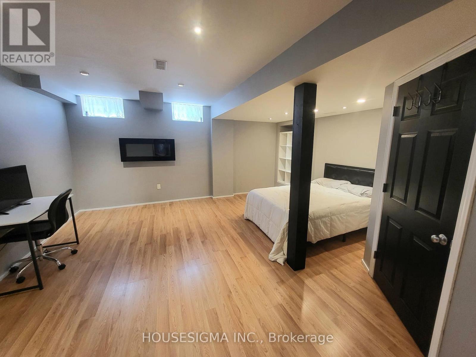 58 Lookout Street, Essa (Angus), Ontario  L0M 1B4 - Photo 17 - N13842306