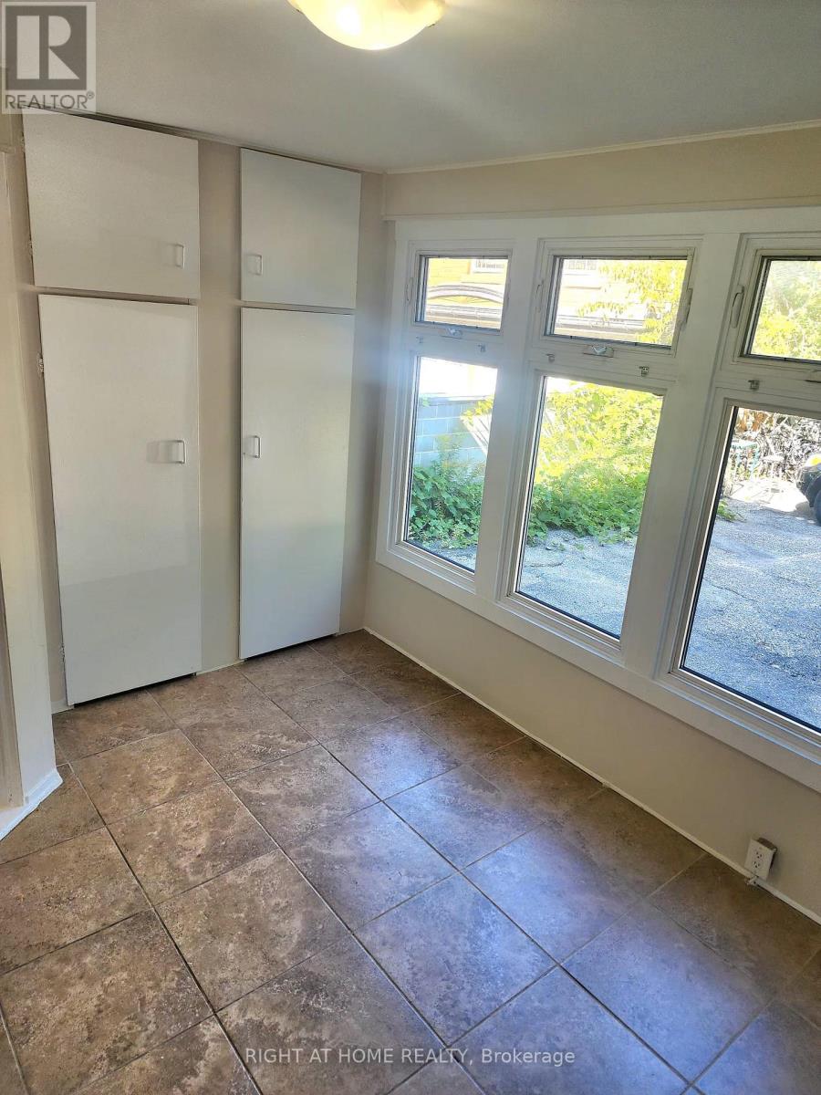 Unit 2 - 32 High Park Boulevard N, Toronto, Ontario  M6R 1M7 - Photo 10 - W13842342