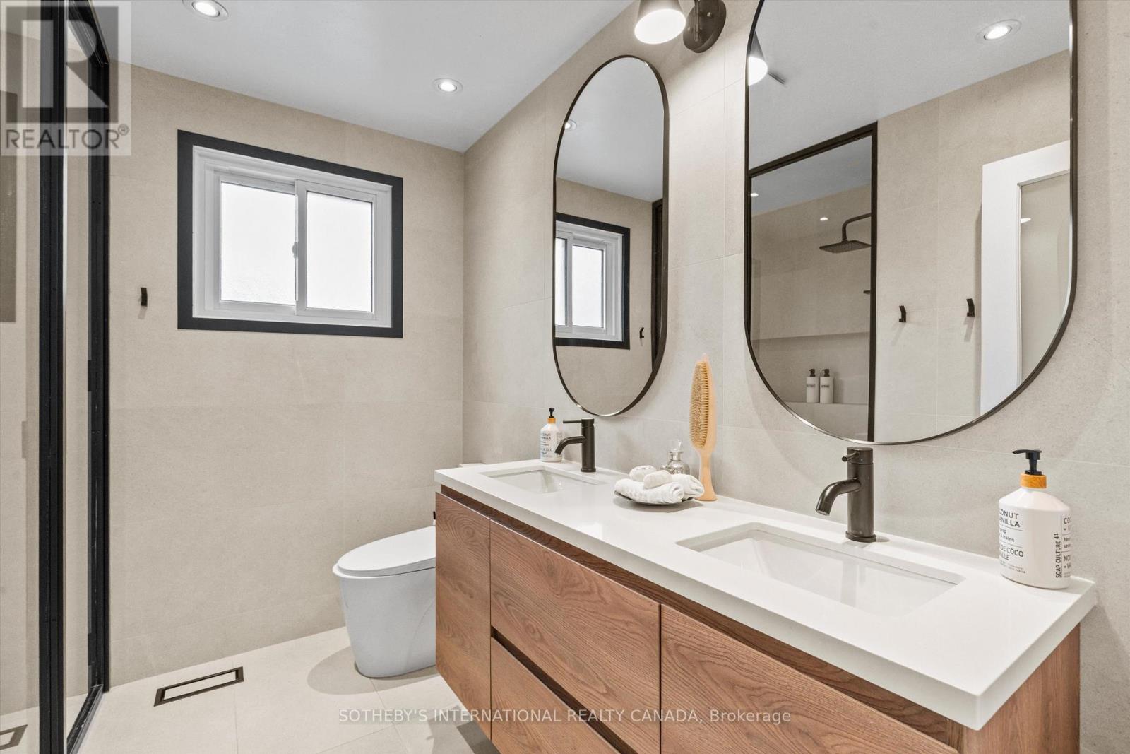 29 Woodbank Road, Toronto, Ontario  M9B 5C3 - Photo 18 - W13842346