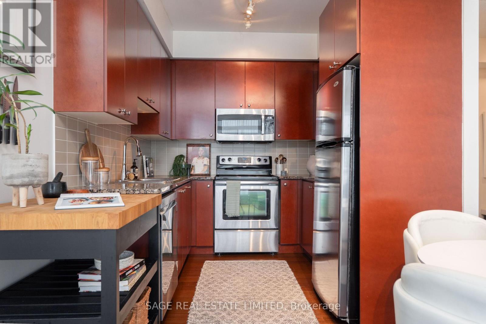 202 - 1 Hurontario Street, Mississauga, Ontario  L5G 0A3 - Photo 6 - W13842348