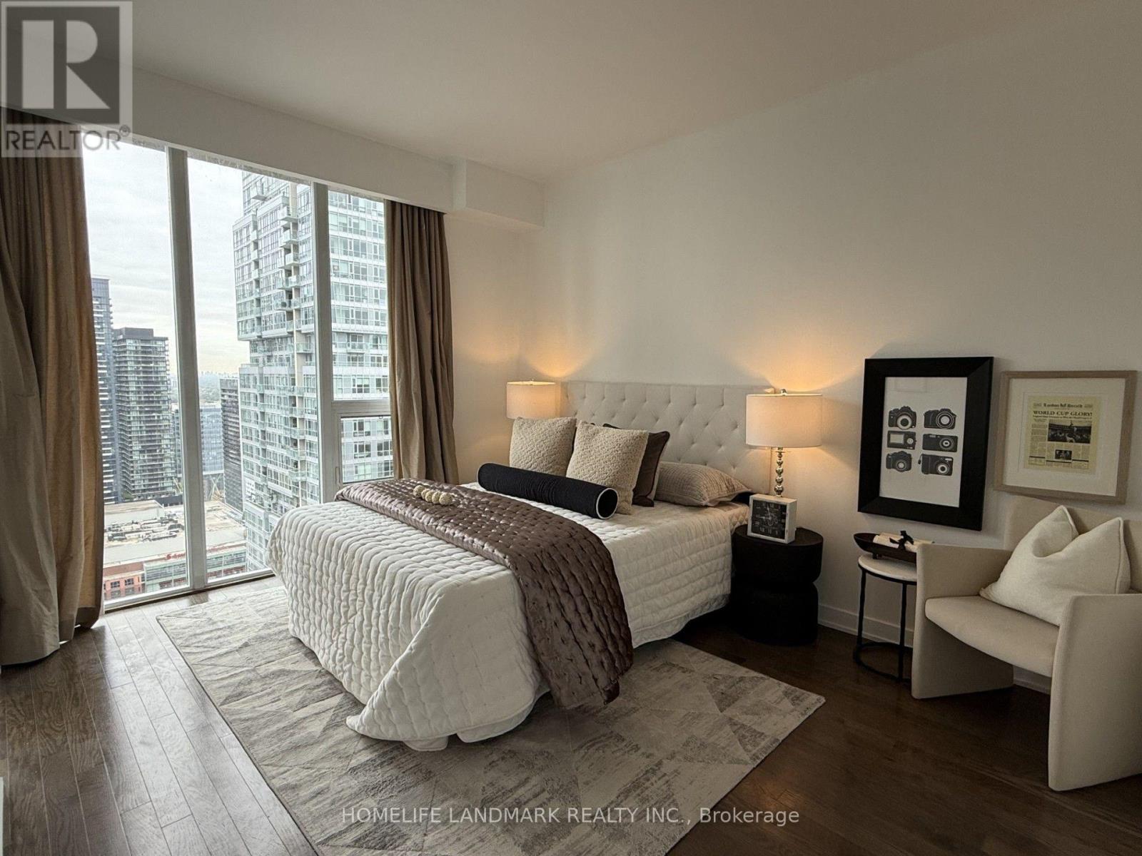 3303 - 126 Simcoe Street, Toronto, Ontario  M5H 4E6 - Photo 14 - C13832138