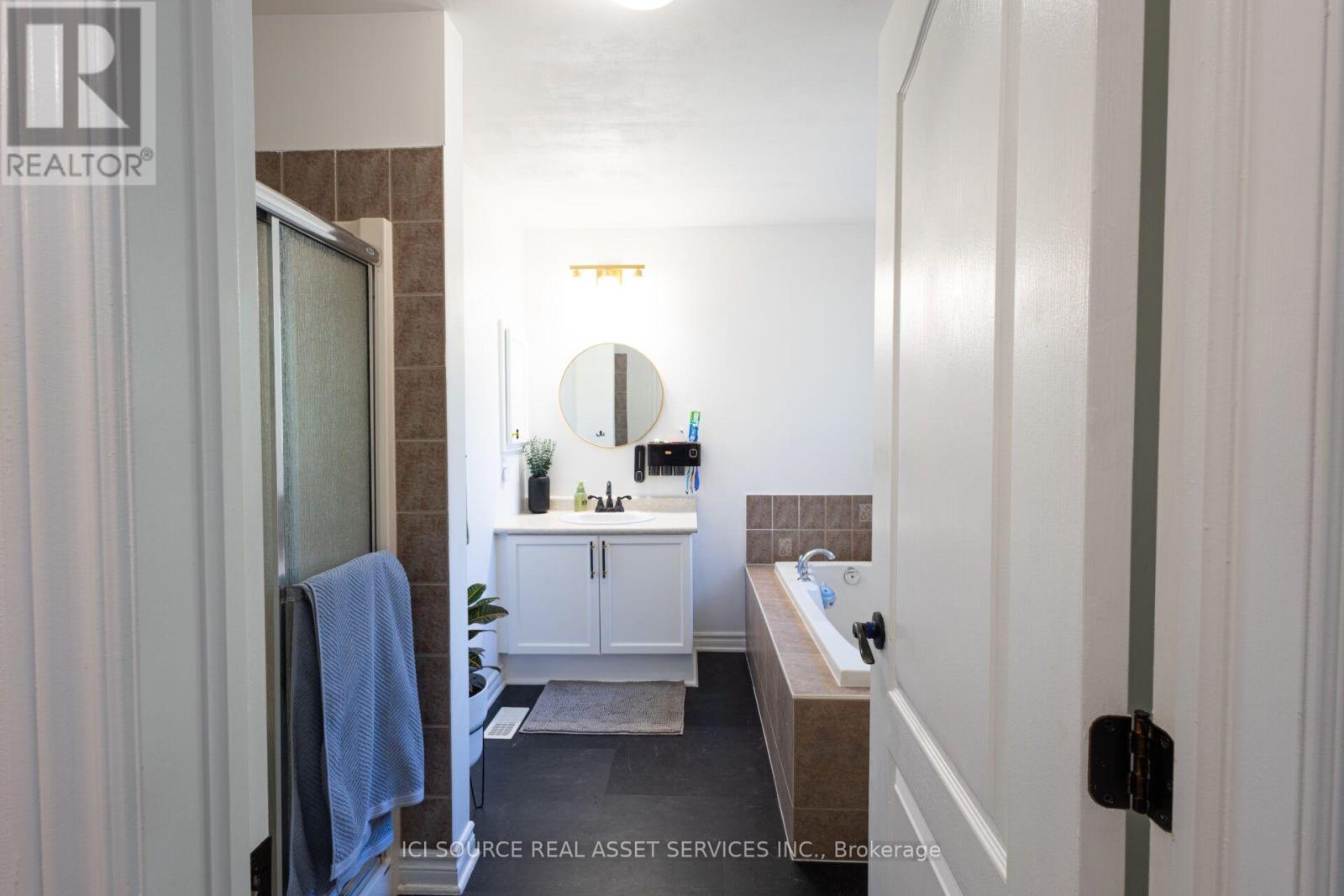 127 Waterbridge Drive, Ottawa, Ontario  K2G 7C2 - Photo 23 - X13842340