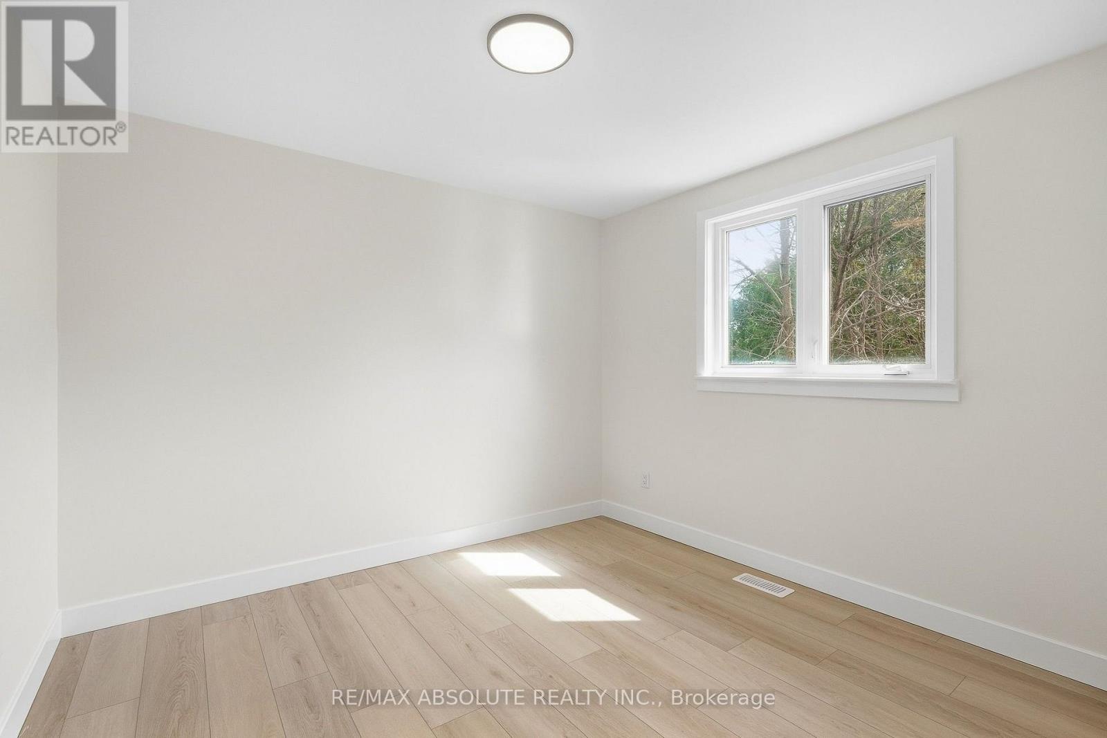 286 Mockingbird Drive, Ottawa, Ontario K1E 2A5 - Photo 18 - X13842380