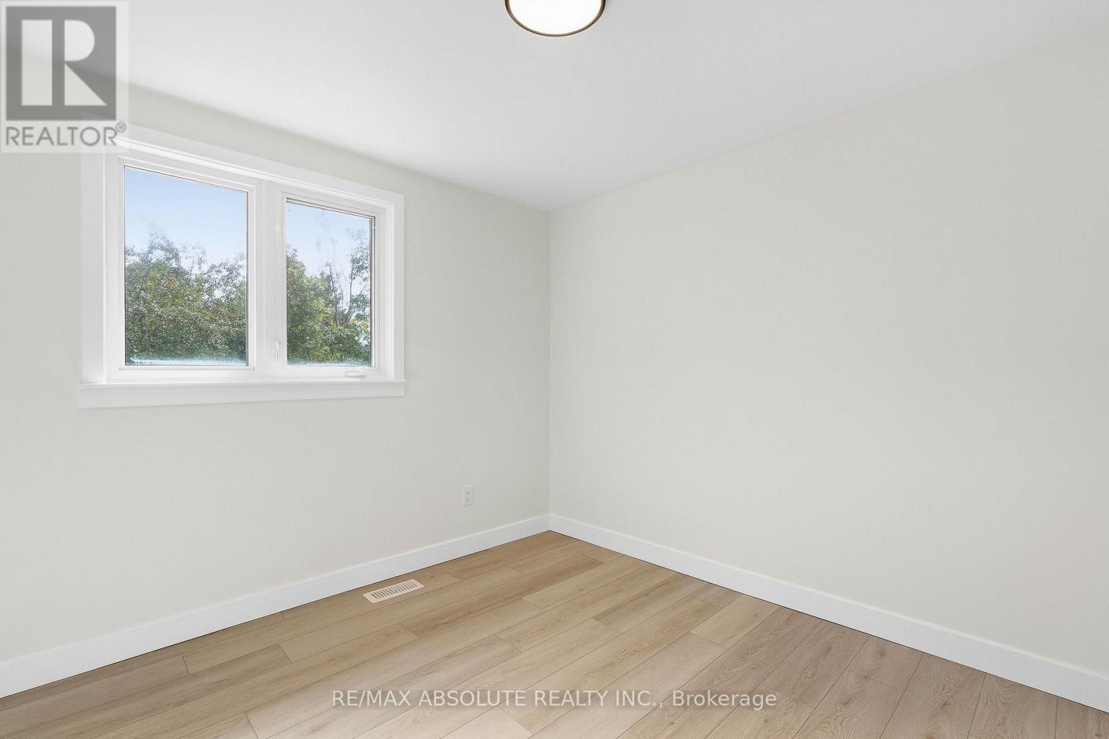286 Mockingbird Drive, Ottawa, Ontario K1E 2A5 - Photo 21 - X13842380