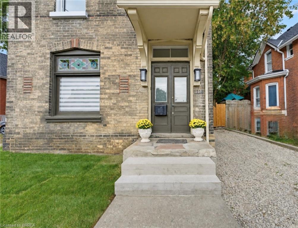 118 CLARENCE Street, Brantford, Ontario