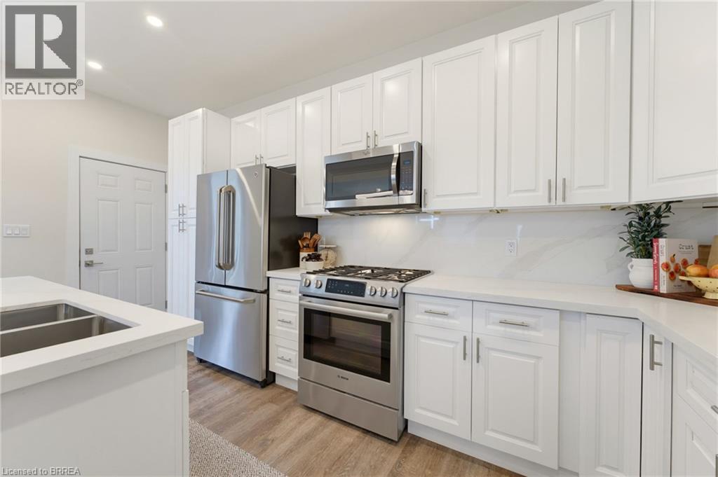 118 Clarence Street, Brantford, Ontario  N3T 2V4 - Photo 11 - 40867056