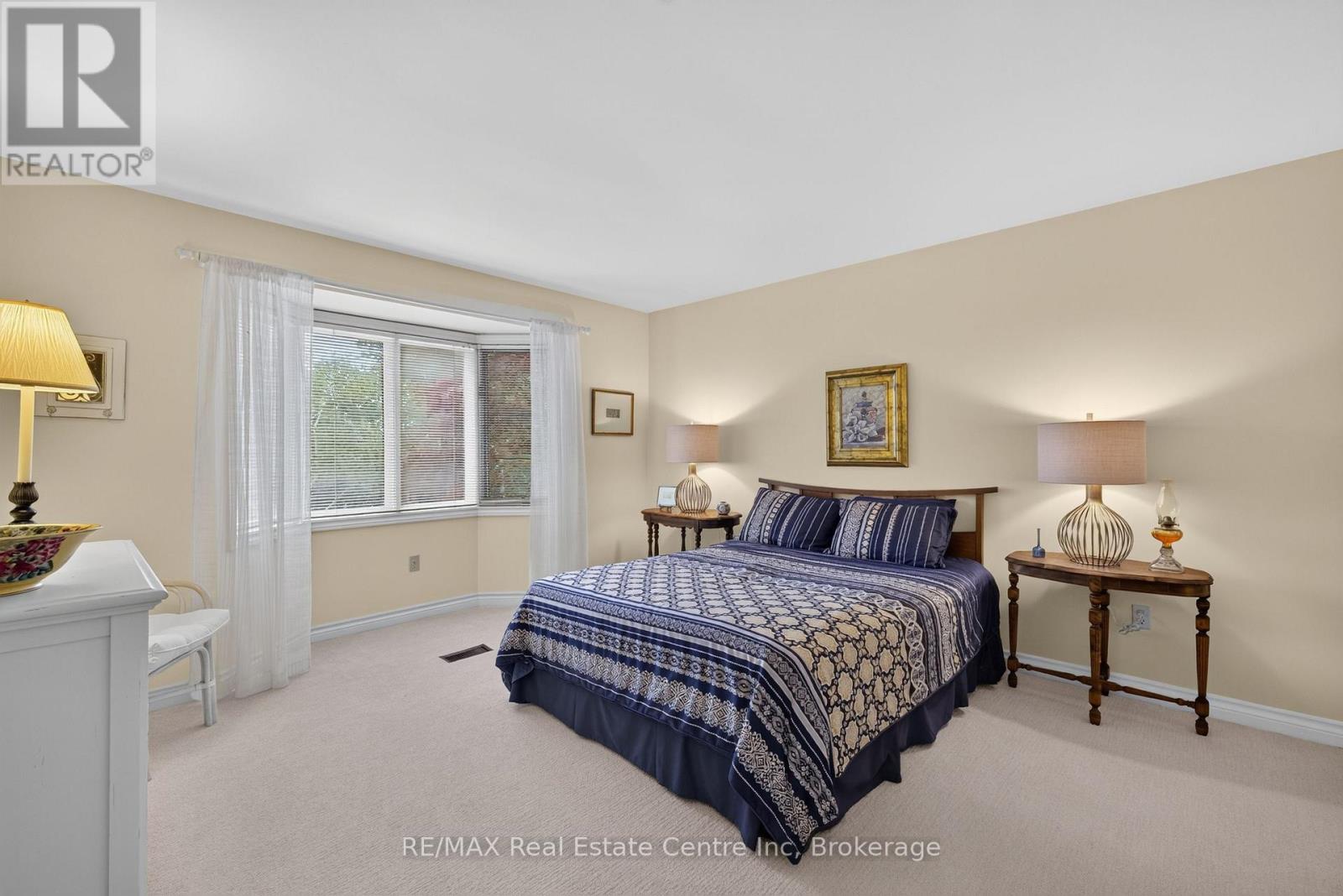 179 Oaklands Park Court, Burlington, Ontario  L7T 4G9 - Photo 30 - W13842358