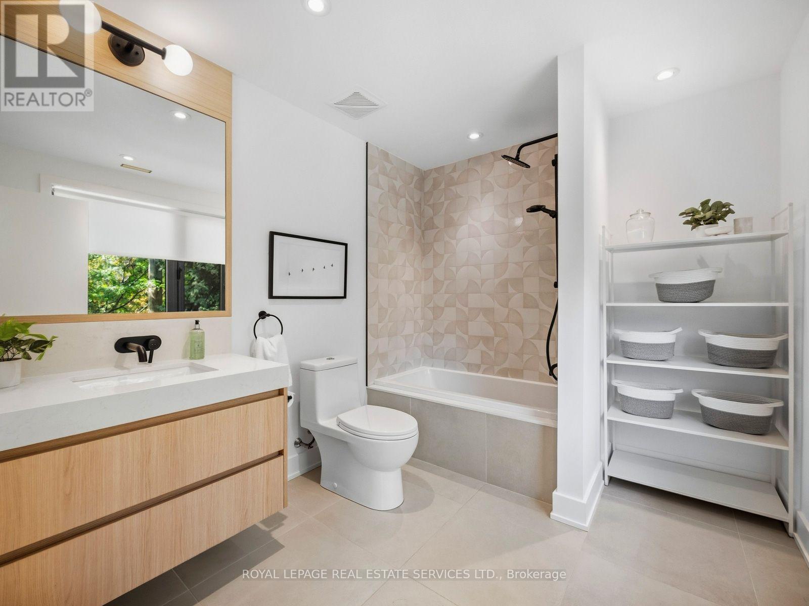374 Spadina Road, Toronto, Ontario  M5P 2V8 - Photo 29 - C13842376