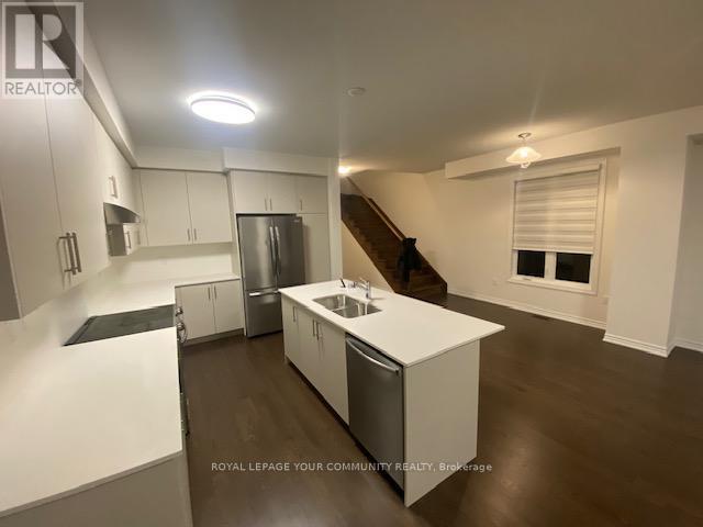 49 Phoenix Boulevard, Barrie, Ontario  L9J 0P7 - Photo 6 - S13842378