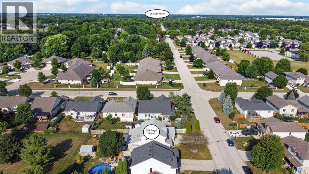 383 PAGET STREET St Clair Ontario Canada N0N1G0 5