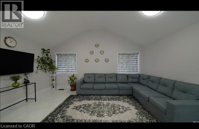 643 Doon South Drive, Kitchener, Ontario  N2P 2X5 - Photo 4 - 40866343