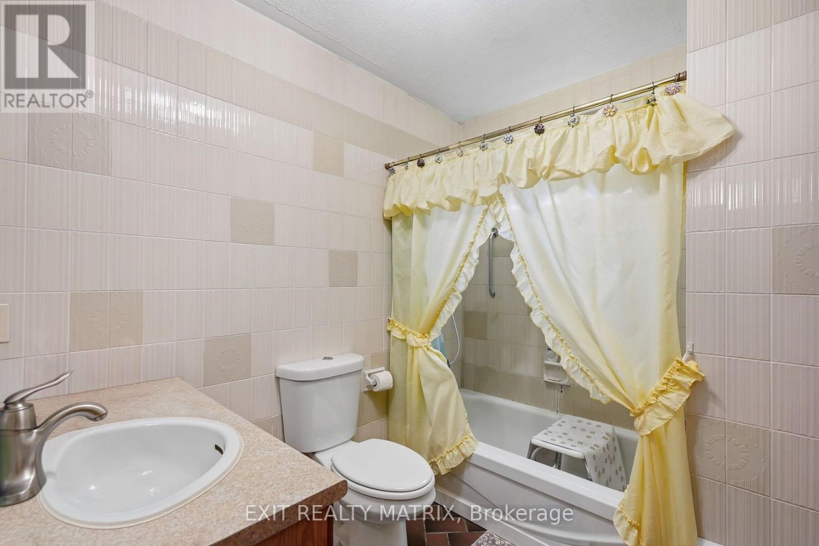 815 Edmond Street, Hawkesbury, Ontario K6A 3C6 - Photo 19 - X13842408