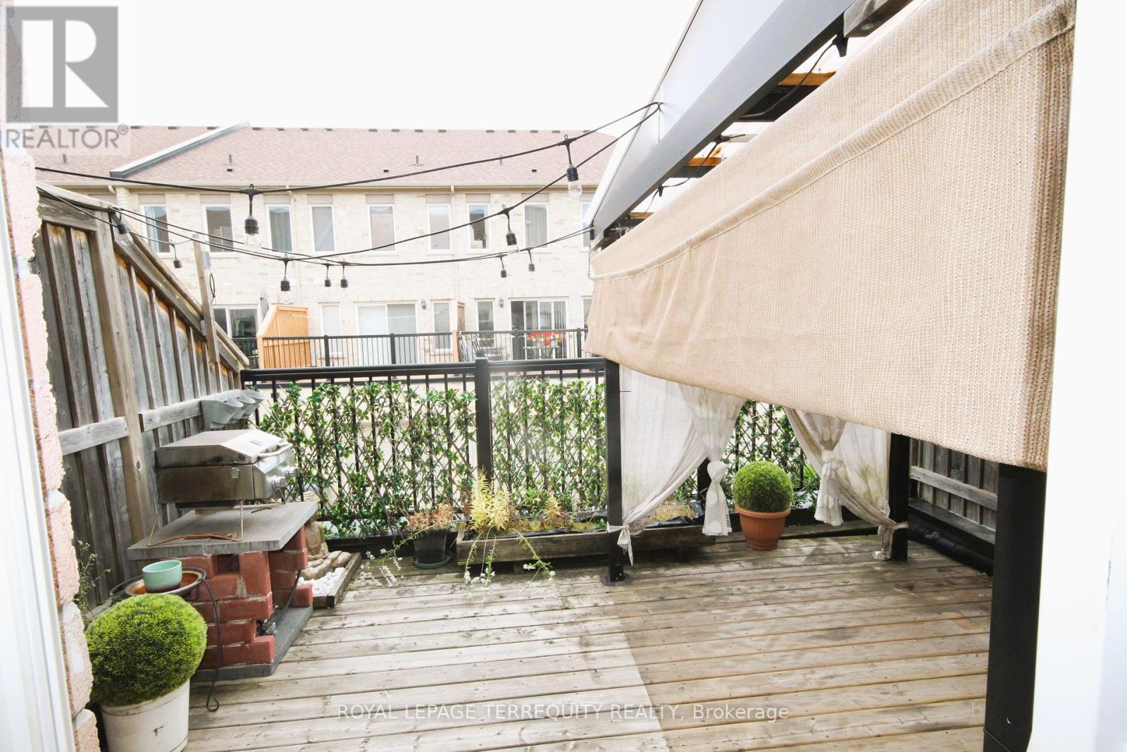 Upper - 19 De Jong Street, Toronto, Ontario  M1P 0C1 - Photo 18 - E13841614