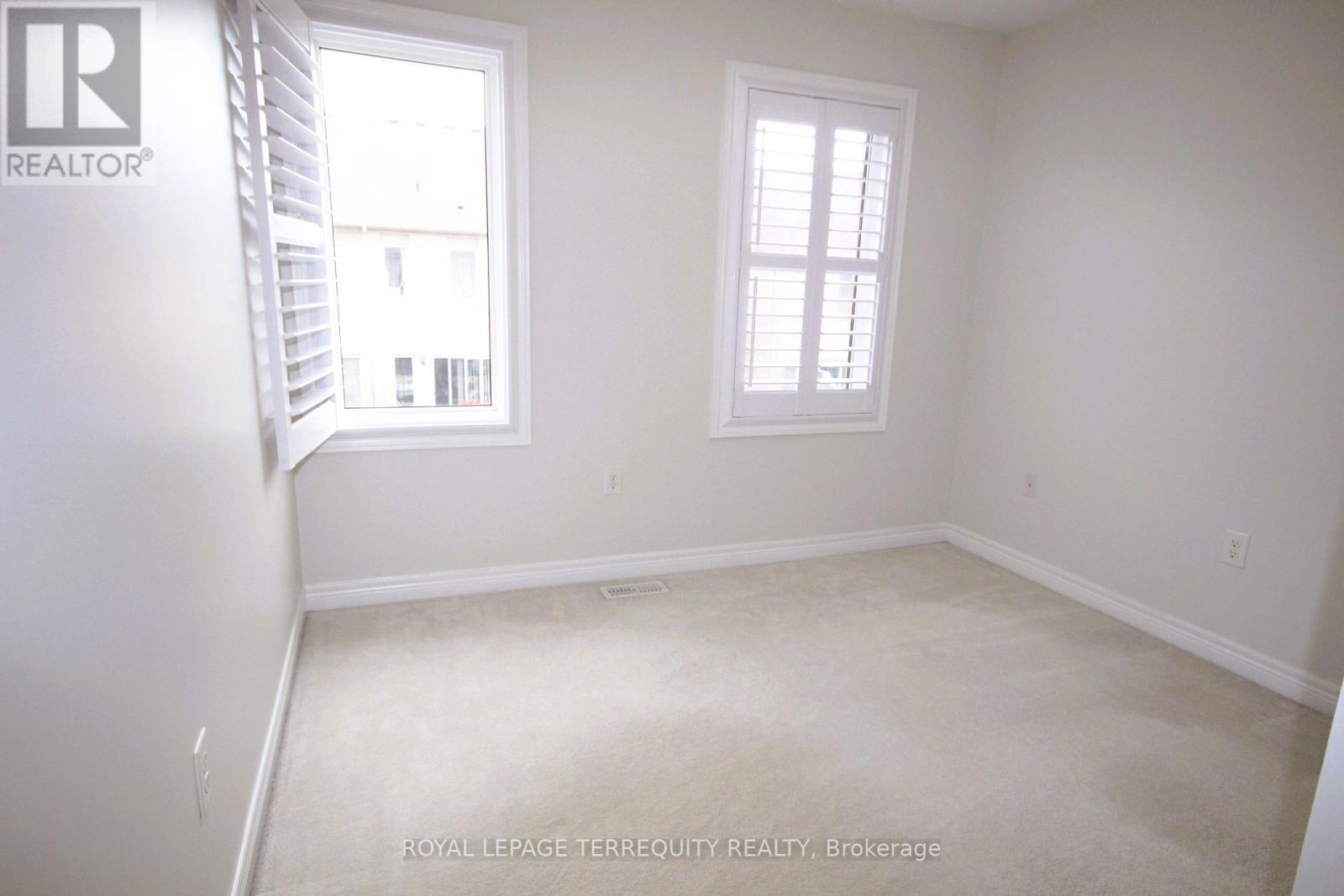 Upper - 19 De Jong Street, Toronto, Ontario  M1P 0C1 - Photo 29 - E13841614