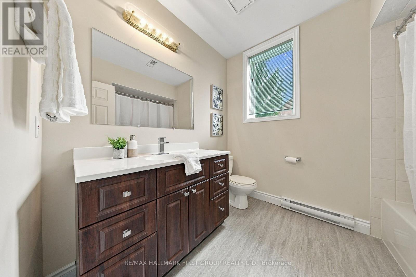17 Buggey Lane, Ajax (Northeast Ajax), Ontario  L1Z 1X4 - Photo 33 - E13842388