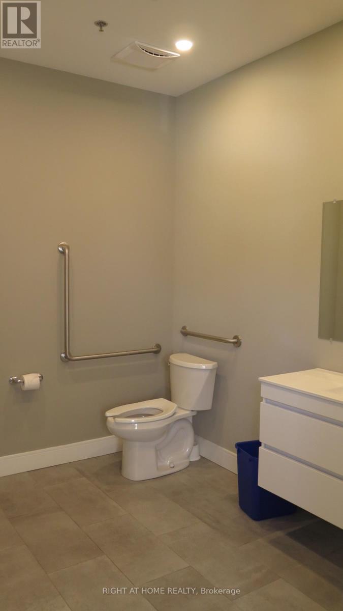 Unit # 18 - 1725 Kingston Road, Pickering (Village East), Ontario  L1V 4L9 - Photo 20 - E13842392