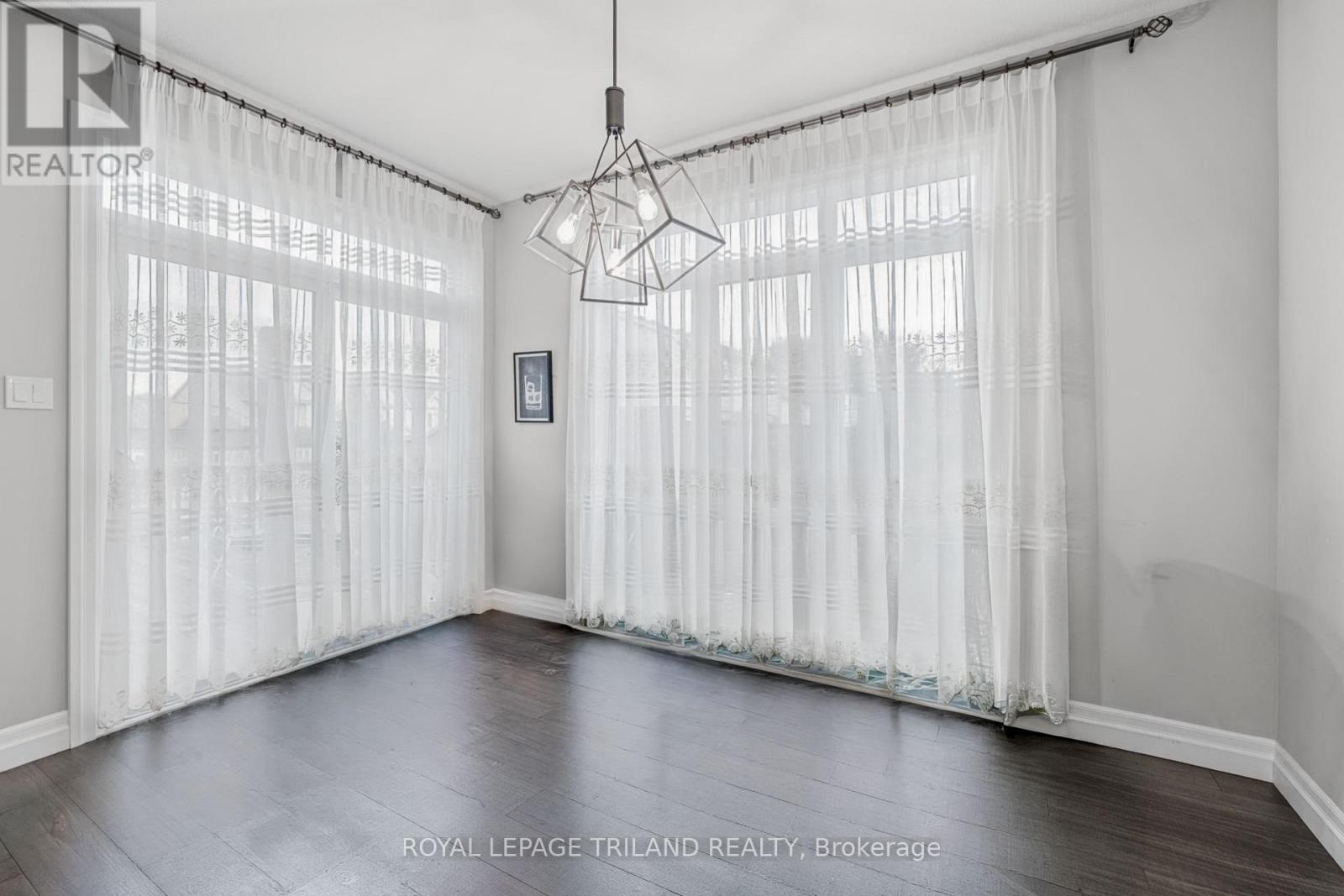 167 - 1061 Eagletrace Drive, London North (North R), Ontario  N6G 0T3 - Photo 10 - X13842476