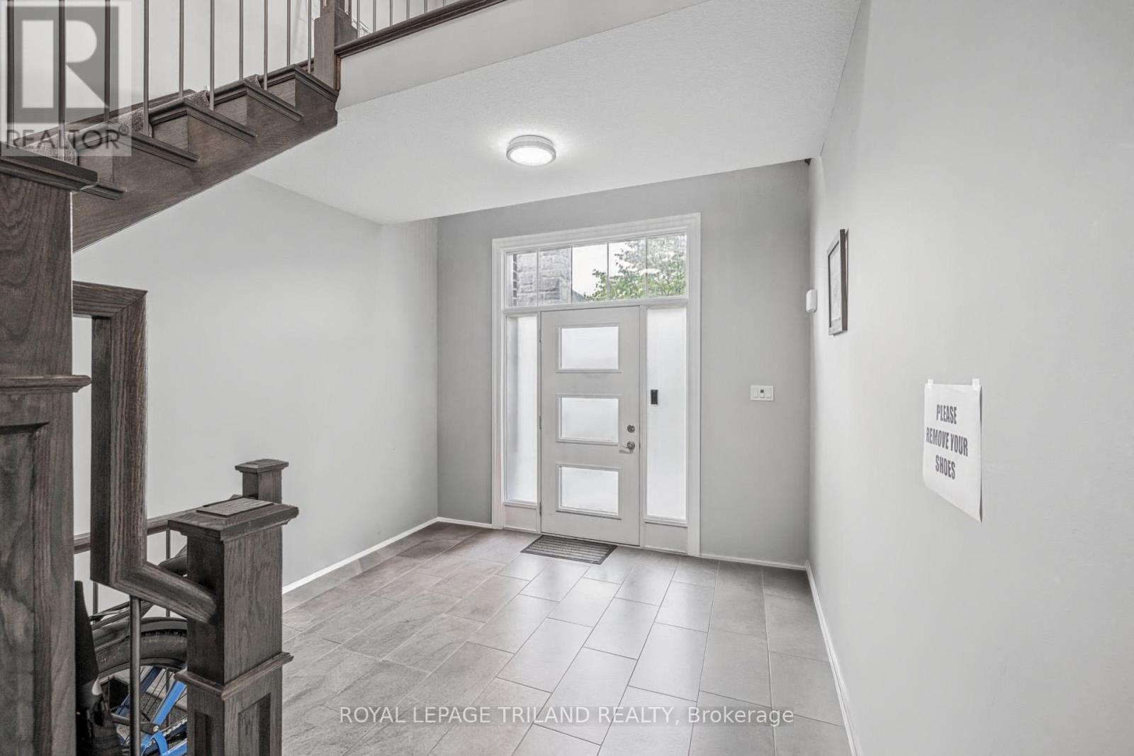 167 - 1061 Eagletrace Drive, London North (North R), Ontario  N6G 0T3 - Photo 4 - X13842476