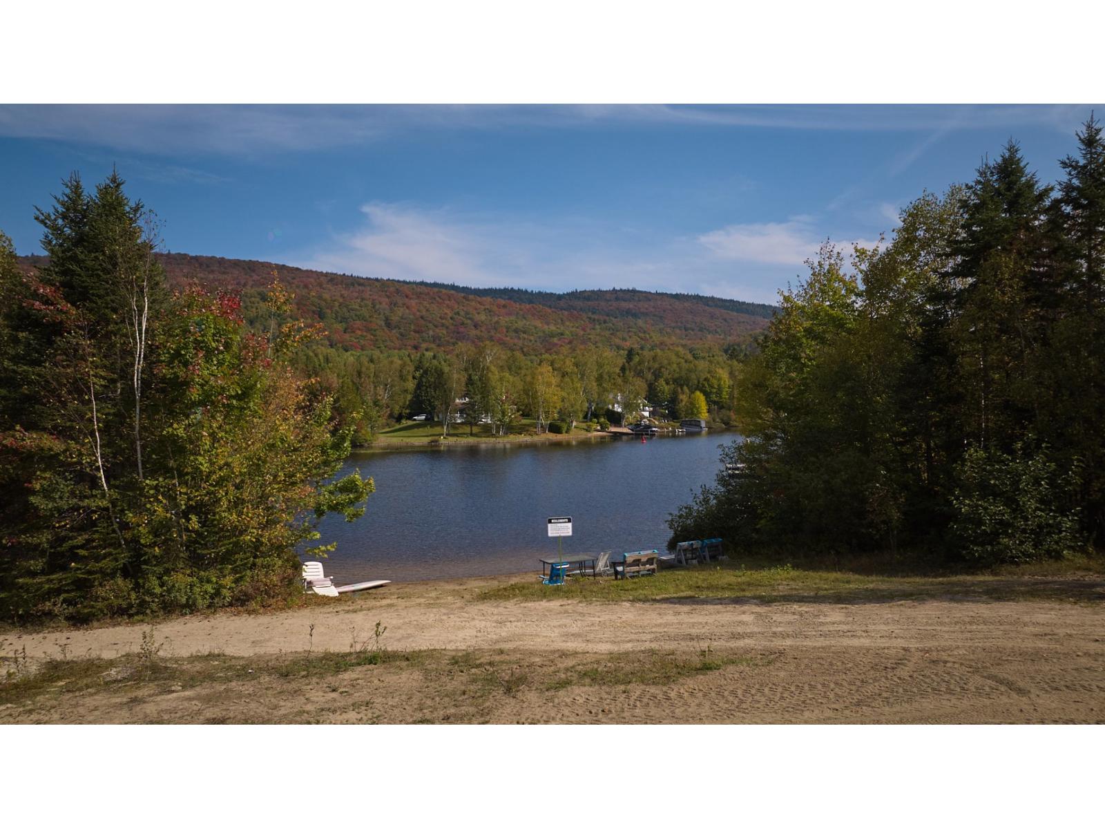 18-20 Ch. du Grand-Pic Saint-Donat Quebec Canada J0T2C0 3