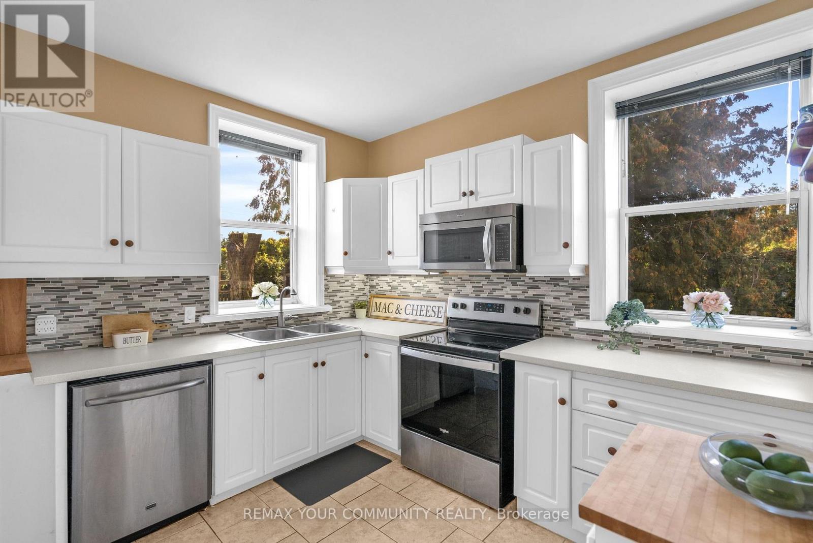 351 Hedge Road, Georgina (Sutton & Jackson's Point), Ontario  L0E 1R0 - Photo 16 - N13842444