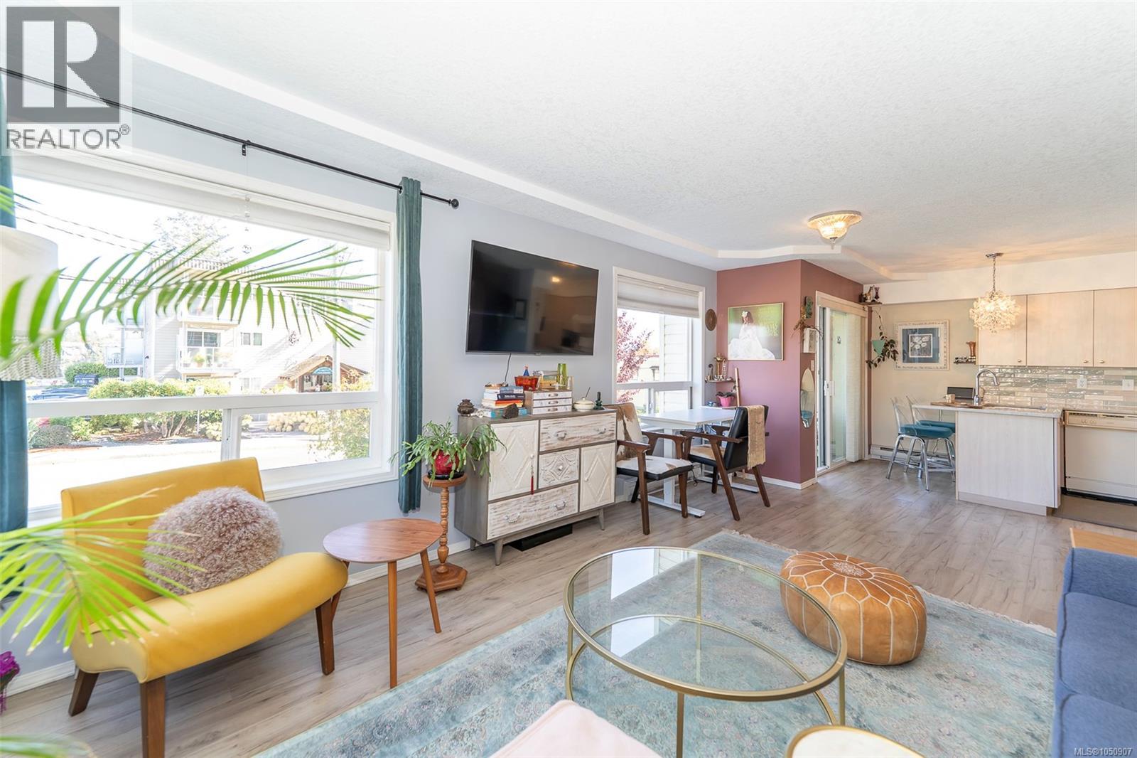 201 9876 Esplanade St