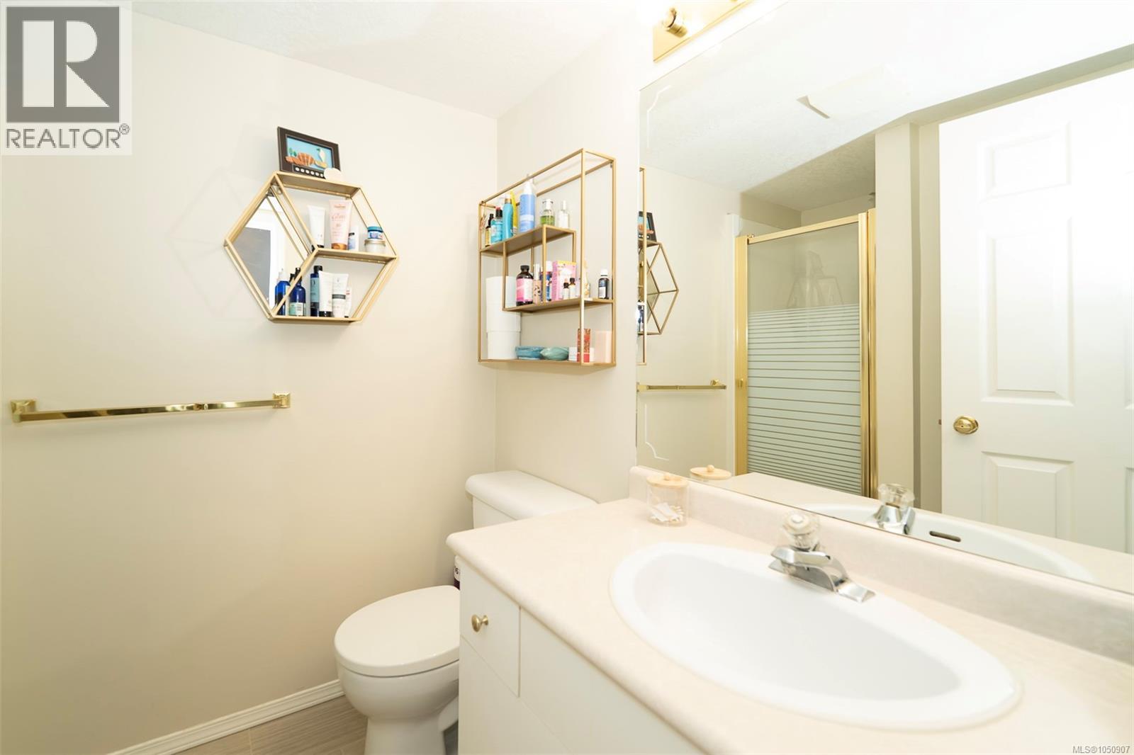 201 9876 Esplanade St
