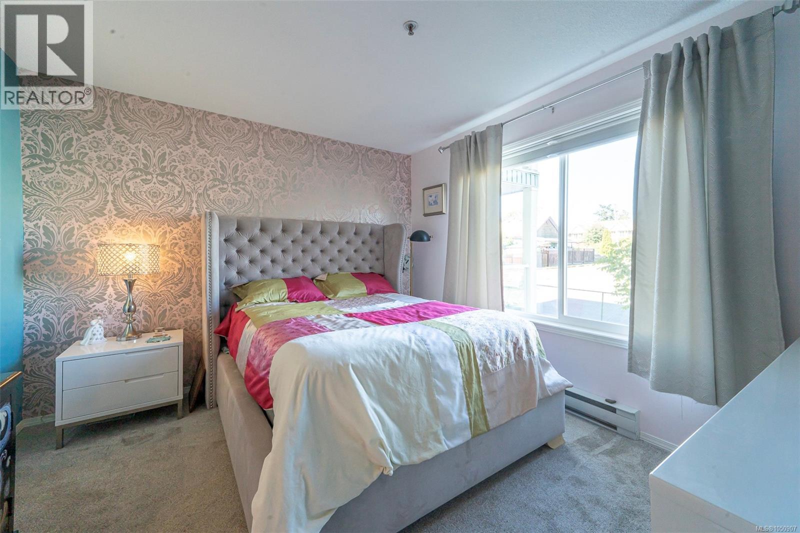 201 9876 Esplanade St