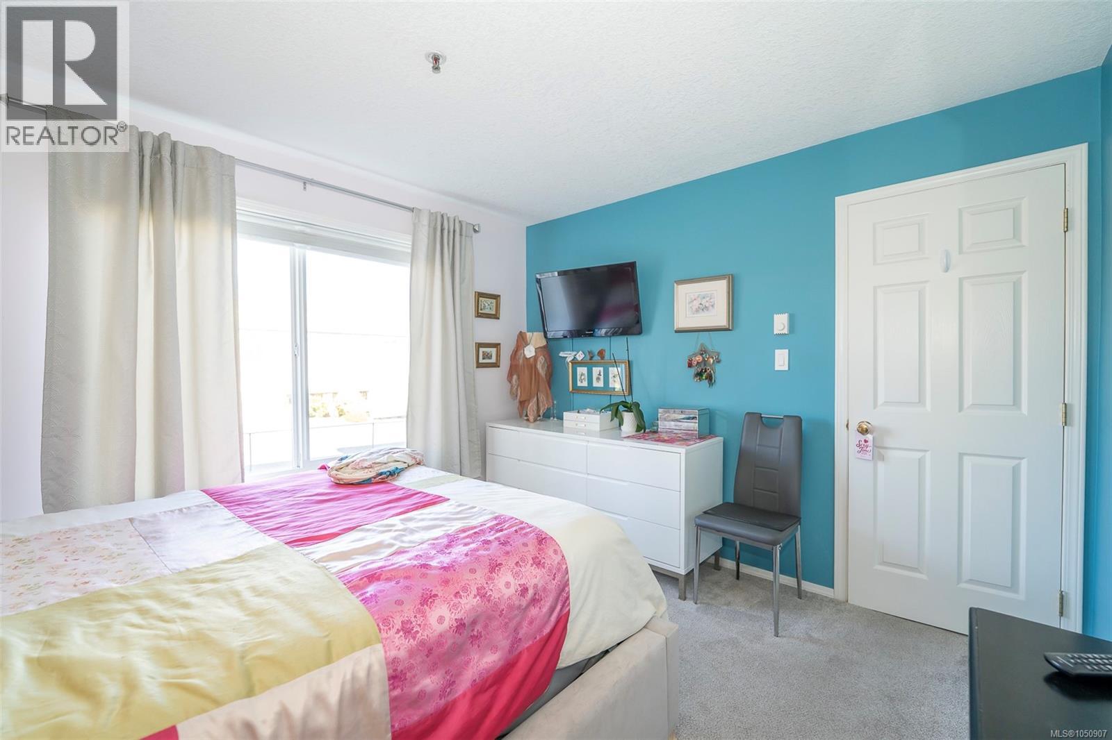 201 9876 Esplanade St