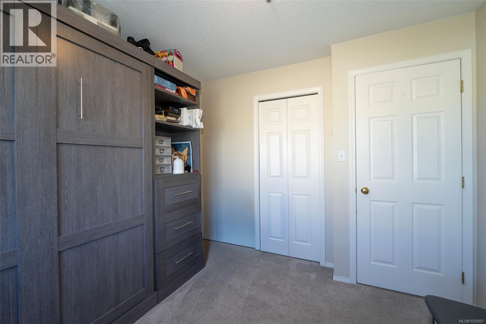 201 9876 Esplanade St