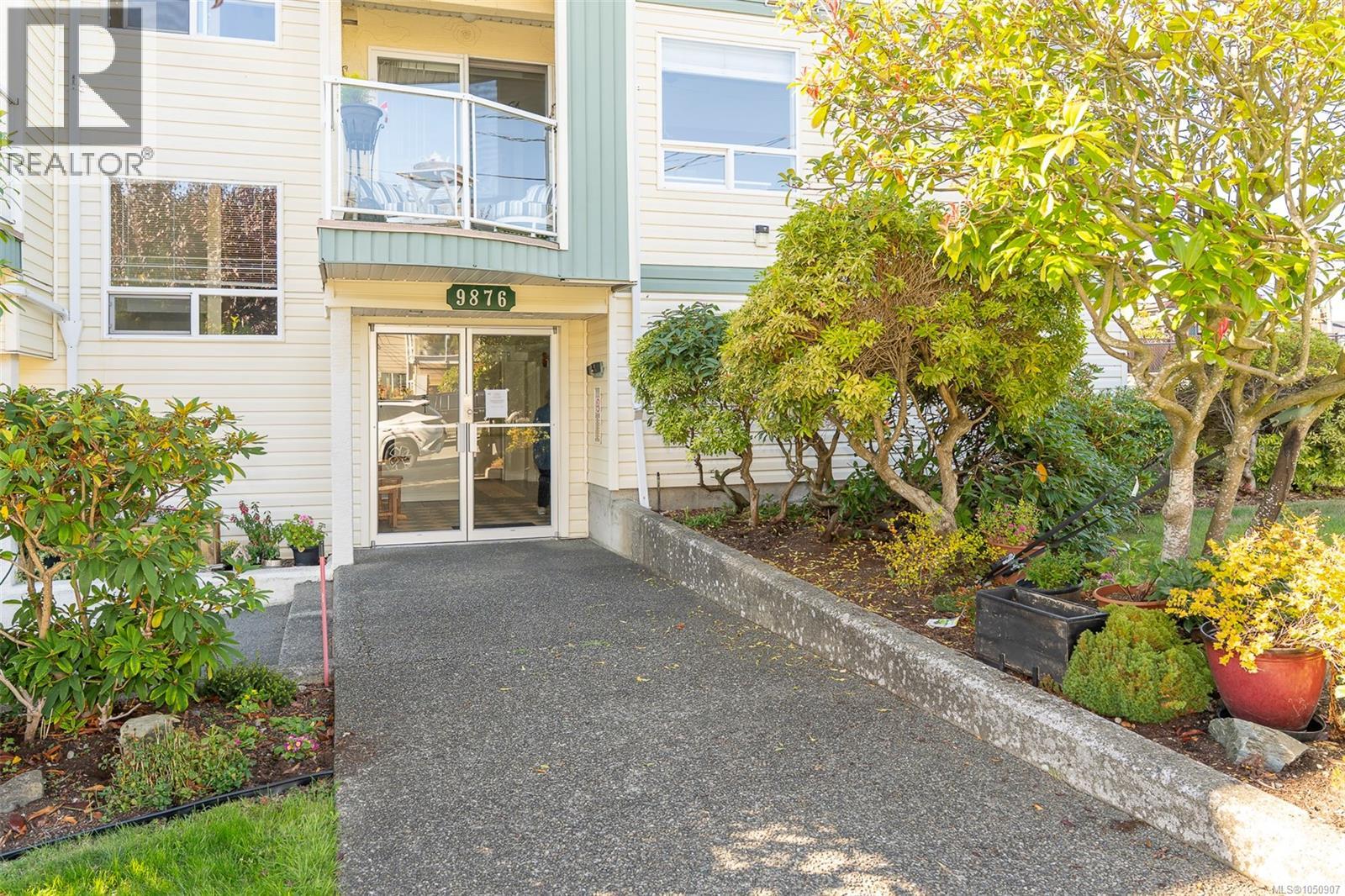 201 9876 Esplanade St