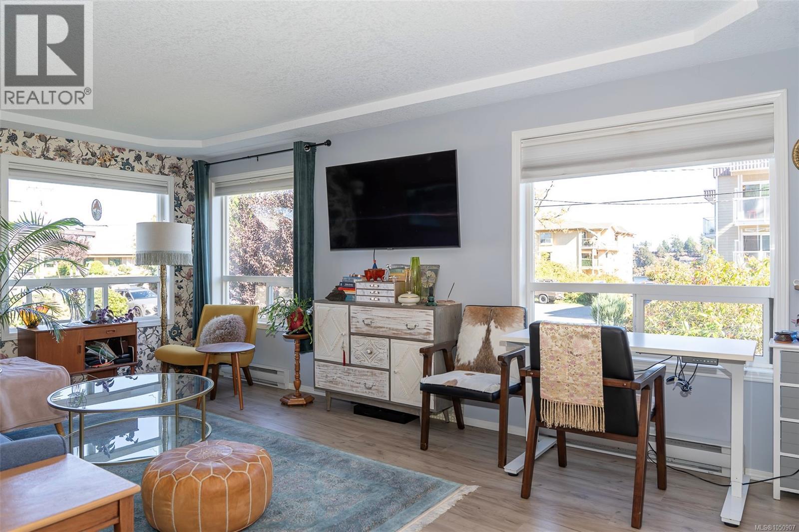 201 9876 Esplanade St