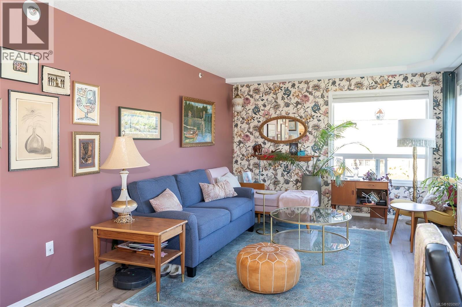 201 9876 Esplanade St