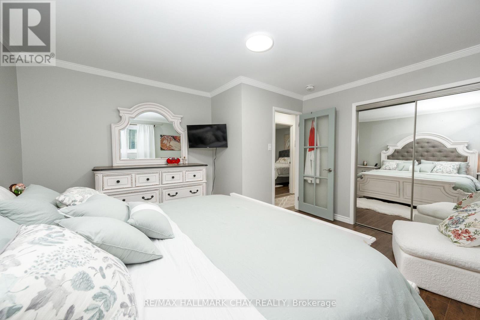 275 Sunnidale Road, Wasaga Beach, Ontario  L9Z 2T4 - Photo 33 - S13842484