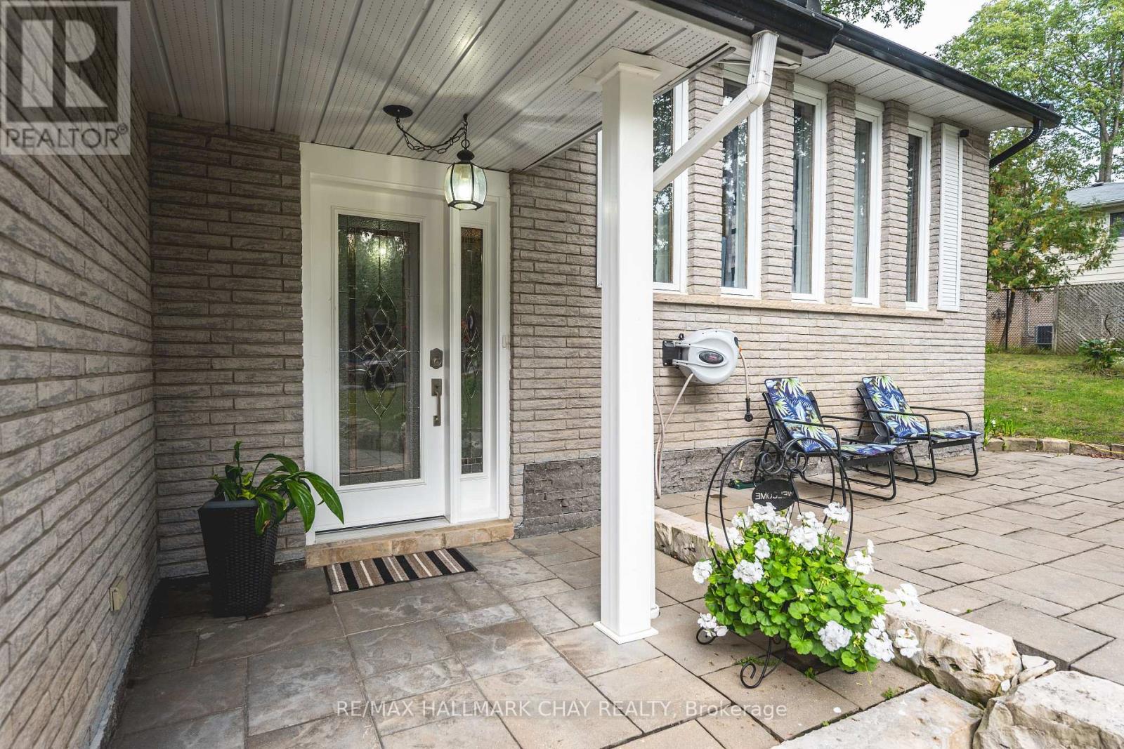275 Sunnidale Road, Wasaga Beach, Ontario  L9Z 2T4 - Photo 4 - S13842484