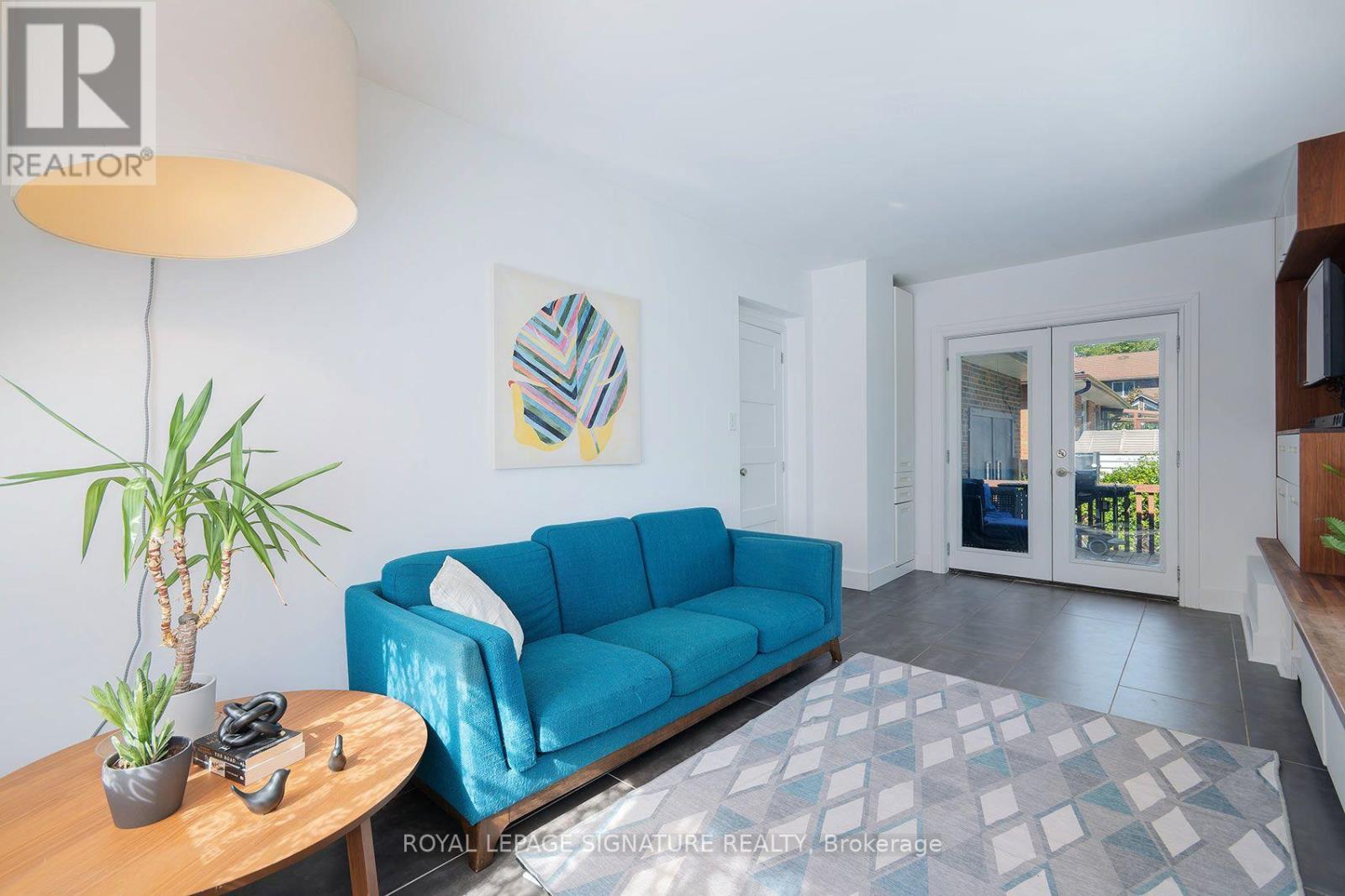 11 Koos Road, Toronto (Markland Wood), Ontario  M9C 1W4 - Photo 12 - W13842472