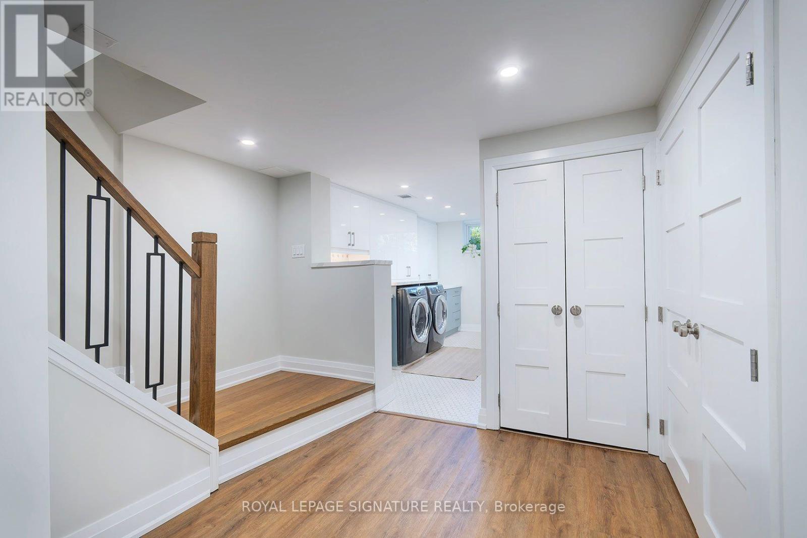 11 Koos Road, Toronto (Markland Wood), Ontario  M9C 1W4 - Photo 25 - W13842472