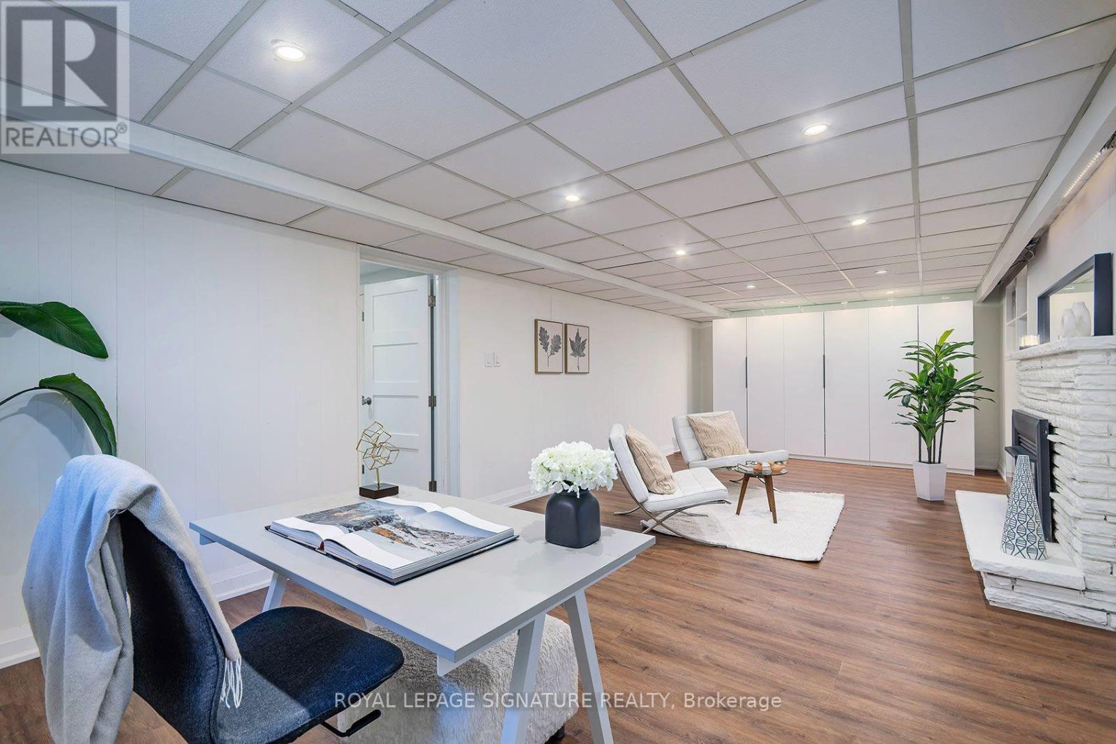 11 Koos Road, Toronto (Markland Wood), Ontario  M9C 1W4 - Photo 27 - W13842472