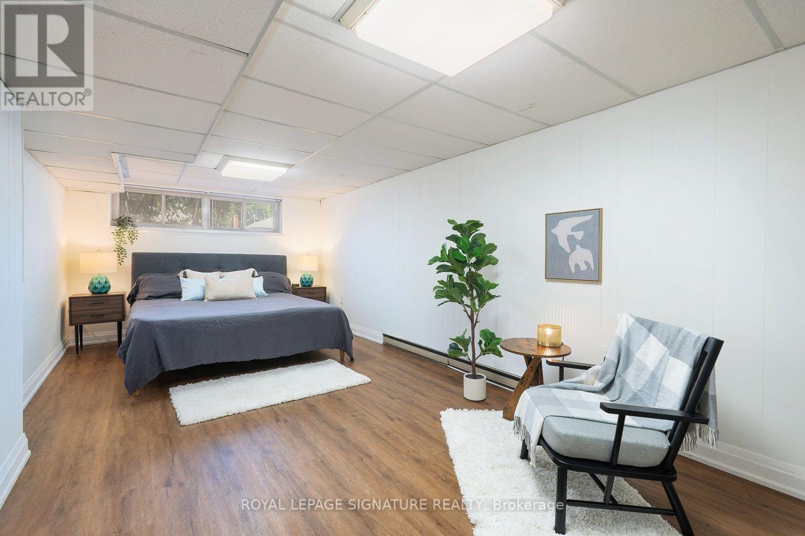 11 Koos Road, Toronto (Markland Wood), Ontario  M9C 1W4 - Photo 28 - W13842472