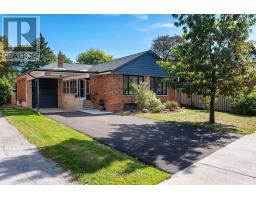 11 KOOS ROAD, Toronto, Ontario